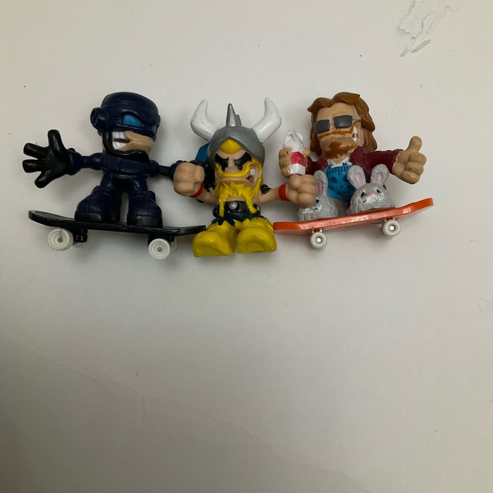 Tech Deck Dudes Evolution 3 pack toys